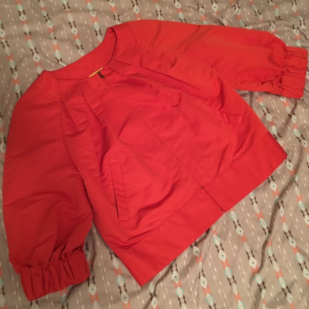 Zip-up satin pleated jacket